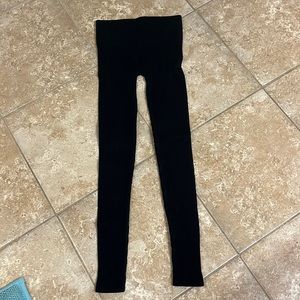Zenana Black Ribbed Leggings